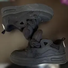 Yvng Patra着用 ZARA スケートロープスニーカー 25〜26.5