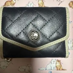しまむらら黒いキルティング三つ折り財布