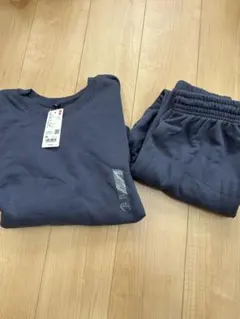 UNIQLO 大人気　セットアップ