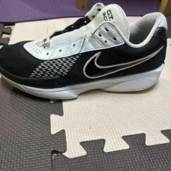 バスケットボールシューズ 28