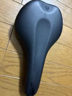 SCOTT ADDICT サドル シンクロス BELCARRAブラウン 匿名配送 - メルカリ