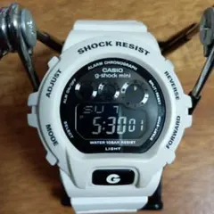 2025年最新】g-shock mini 白の人気アイテム - メルカリ