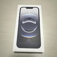 iPhone 16eパッケージとUSB-Cケーブル