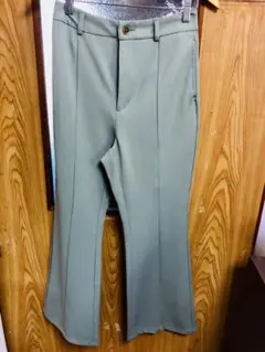 GULサイズ グリーン系 フレアパンツ