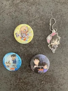 名探偵コナン 缶バッジ 4個セット