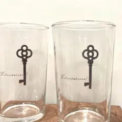 グラス　2個セット 鍵モチーフ　アンティーク風