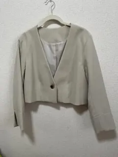 ベージュ ノーカラージャケット ショート丈　VISのサムネイル