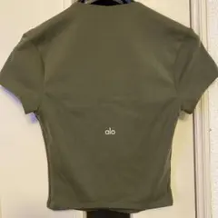 2026年最新】ALO Yoga レディース Tシャツ・カットソーの人気アイテム