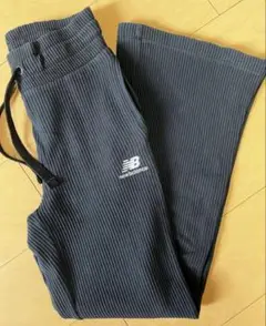 New Balance ダークブルー ストライプ フレアパンツ　M ジャージ