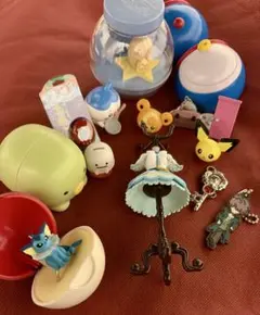 【バラ売り可】キャラクターグッズ まとめ売り12点セット カプセルトイのサムネイル