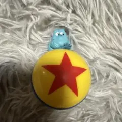 ピクサー カプセルトイ ピクサーボール&サリーのリング
