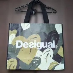 ※本日限定お値下※　レア品　Desigual 大判トートバッグ ハート柄迷彩のサムネイル