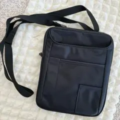 無印良品　ペン差し付き　撥水ショルダーバッグ