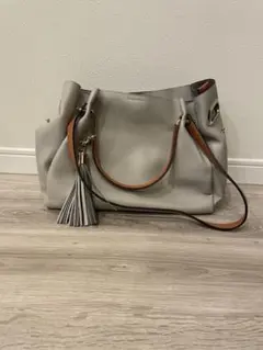 【未使用品】グレー合成皮革ハンドバッグ タッセル付き