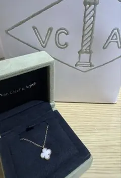 Van Cleef & Arpels スウィートアルハンブラ ネックレスのサムネイル