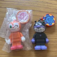 アンパンマン　ブロックラボスイング　ガチャガチャ　ドキンちゃん