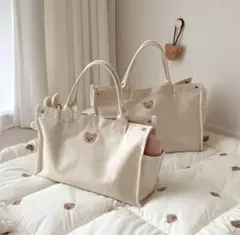 新品未使用 くま刺繍 ナチュラル キャンバストートバッグ A4