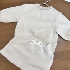 ベージュ ボタン付きトレーナーセットアップ