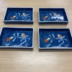 伊万里鍋島焼　角皿 染付 花模様　4枚セットのサムネイル