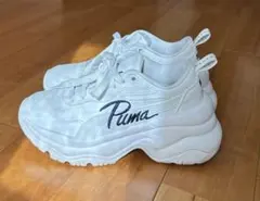 Puma ホワイト スニーカー 厚底　23cm