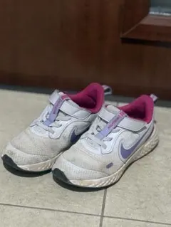 最終値下げ　Nike キッズ スニーカー グレー/パープル　18.5センチ