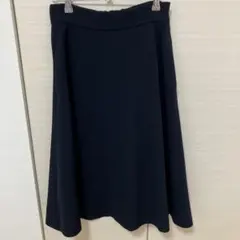 エヌナチュラルビューティーベーシック　ミモレ丈ネイビーフレアスカート
