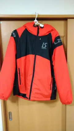 Luz e Sombra ルースイソンブラ　フード付きジャケット 中綿