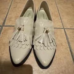 最終値下げ　Oriental Traffic ベージュ フリンジ ローファー