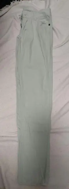 ストレートパンツのサムネイル