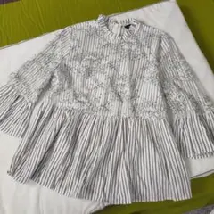 ZARA  レースドッキングストライプフリルブラウス