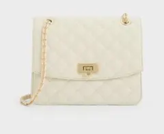 チャールズ&キース　クレシダ キルトチェーンストラップバック　入学　新生活