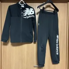 new balance ジャージ上下セット 黒