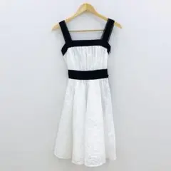 新品タグ付き prideglide 綿レース ワンピース ドレス 白　黒 38のサムネイル