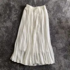 UNIQLO ホワイト プリーツスカート Sサイズ