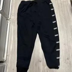 メイドインワールド　ブラック XL ジョガーパンツ サイドロゴ入り