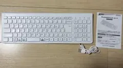 Bluetooth キーボード 説明書・充電器コード付のサムネイル