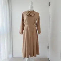 an another angelus ジャボ付きクレリックワンピース ブラウンのサムネイル