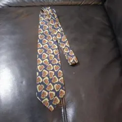 Item thumbnail for item e274c7e8-a076-406f-9a56-f96d984bd8cf