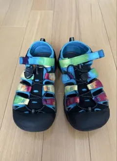 keen ビッグキッズ ニューポートH2 レインボーカラー サイズ23.5cm