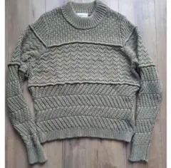 ケーブルニット　カーキ