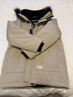 【超美品】ホリスター　ファー付きフード ベージュ　フリースジャケット