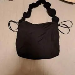 再値下げしましたLOWRYSFARMブラック ショルダーバッグ マザーズバッグ