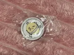 ちいかわ くら寿司 ラッコ 缶バッジ