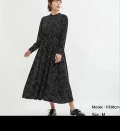 ジーユーブラックドット柄長袖ワンピース ロングS