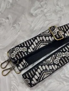 特価C-70インド刺繍リボン※ショルダーストラップ　スマホストラップ　送料込み