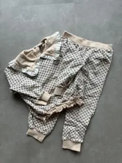 モイモルン　トレーナー&パンツ　セットアップ