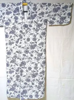 浴衣 白地に紺　裏地ガーゼ　綿素材　USED品　紐つき　ユニセックス　ゆかた