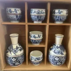 青白磁の花柄酒器セット