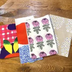 marimekko マリメッコ　はぎれ ヴィヒキルース　プケッティ　ケサトリ