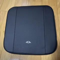 MINIレザークッション8cm ブラック　新品未使用のサムネイル